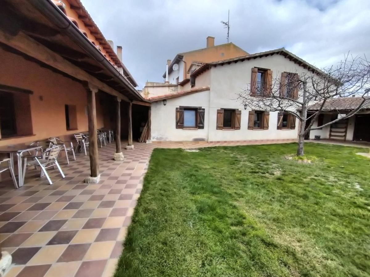 Albergue Don Camino Villalcazar de Sirga Exterior photo
